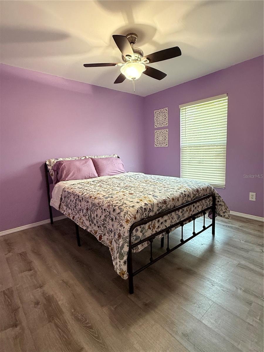 Listing Image #8