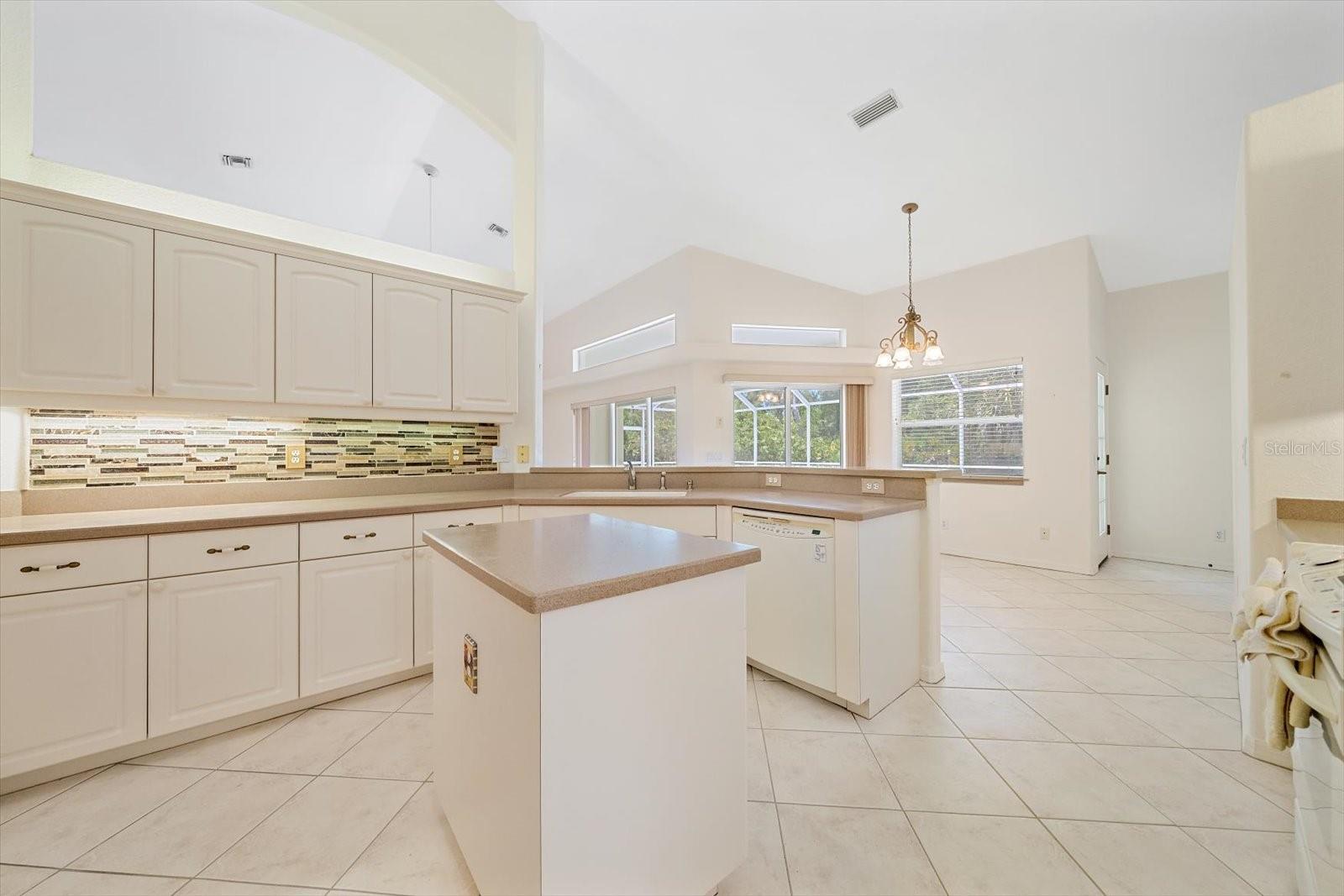 Listing Image #8