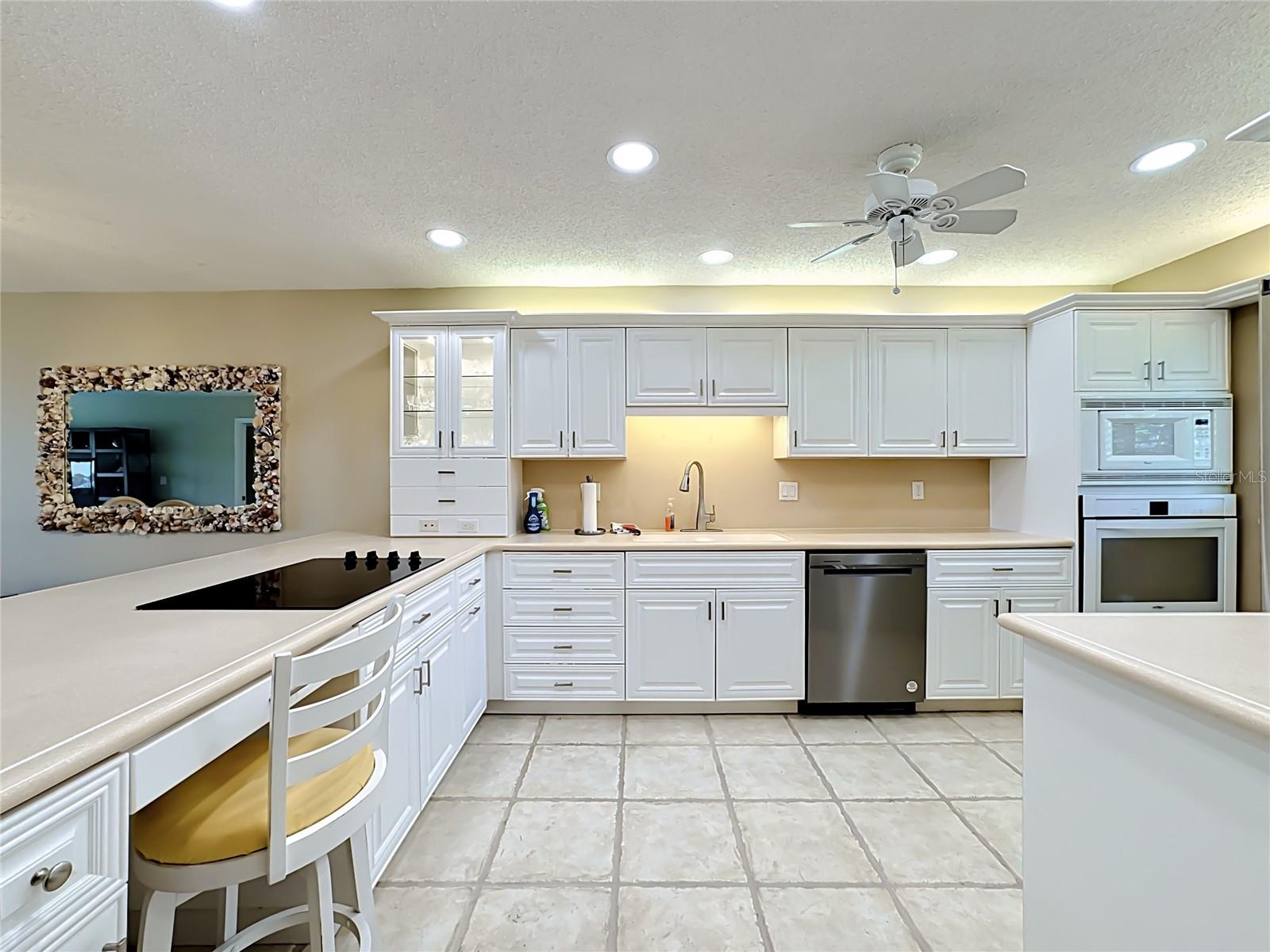 Listing Image #11