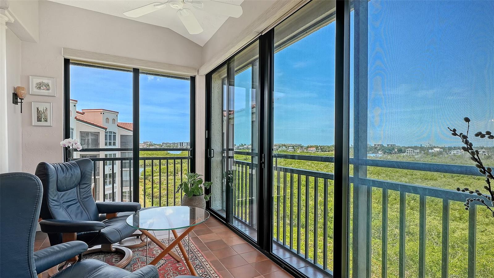 Listing Image #11