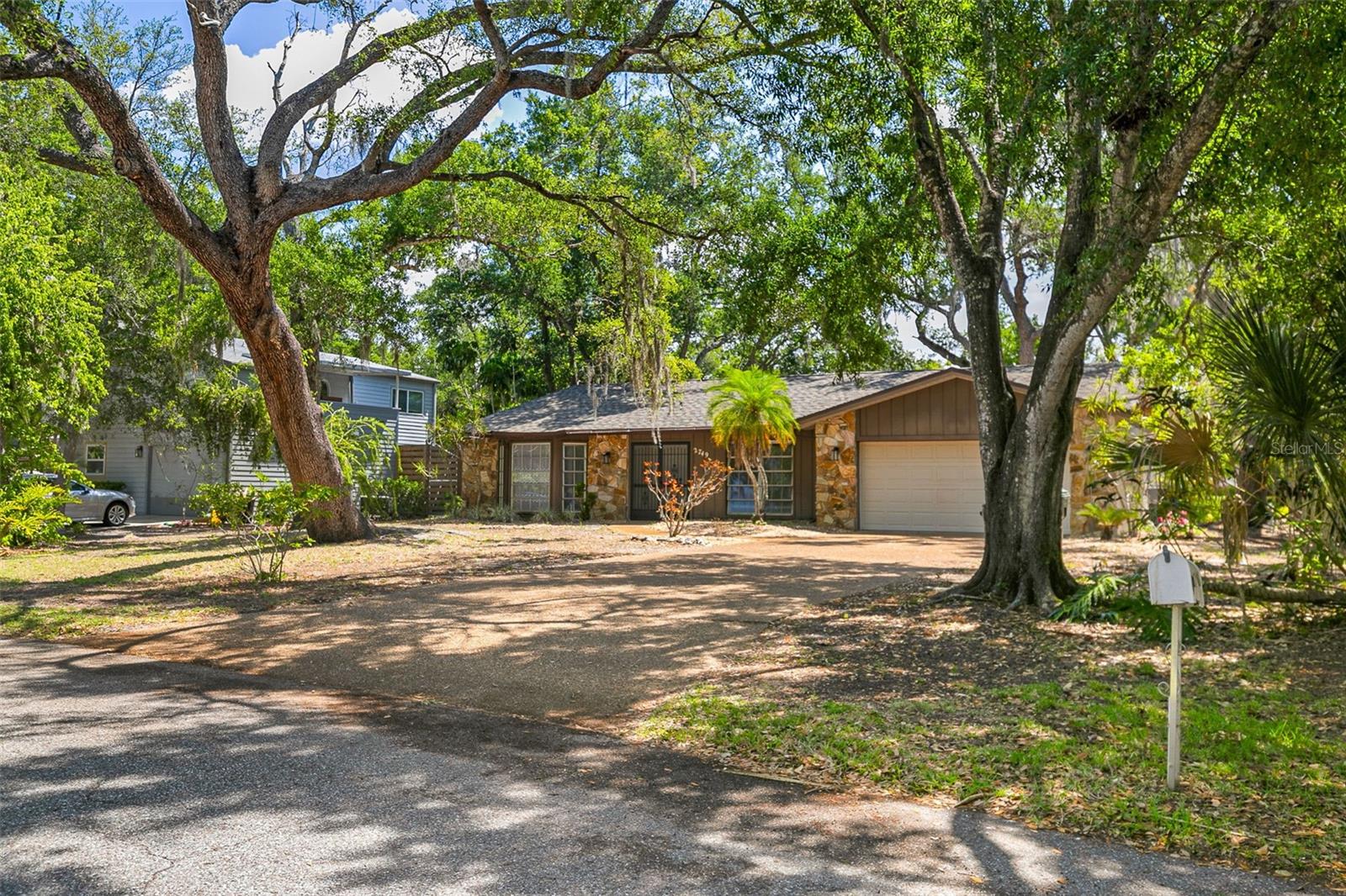 Listing Image #3