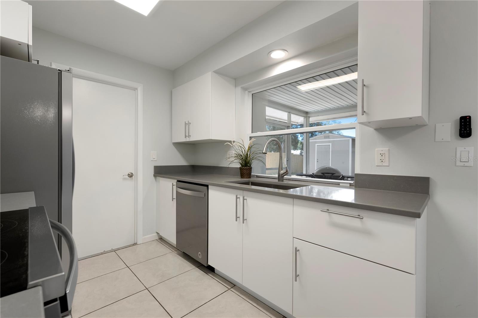 Listing Image #7