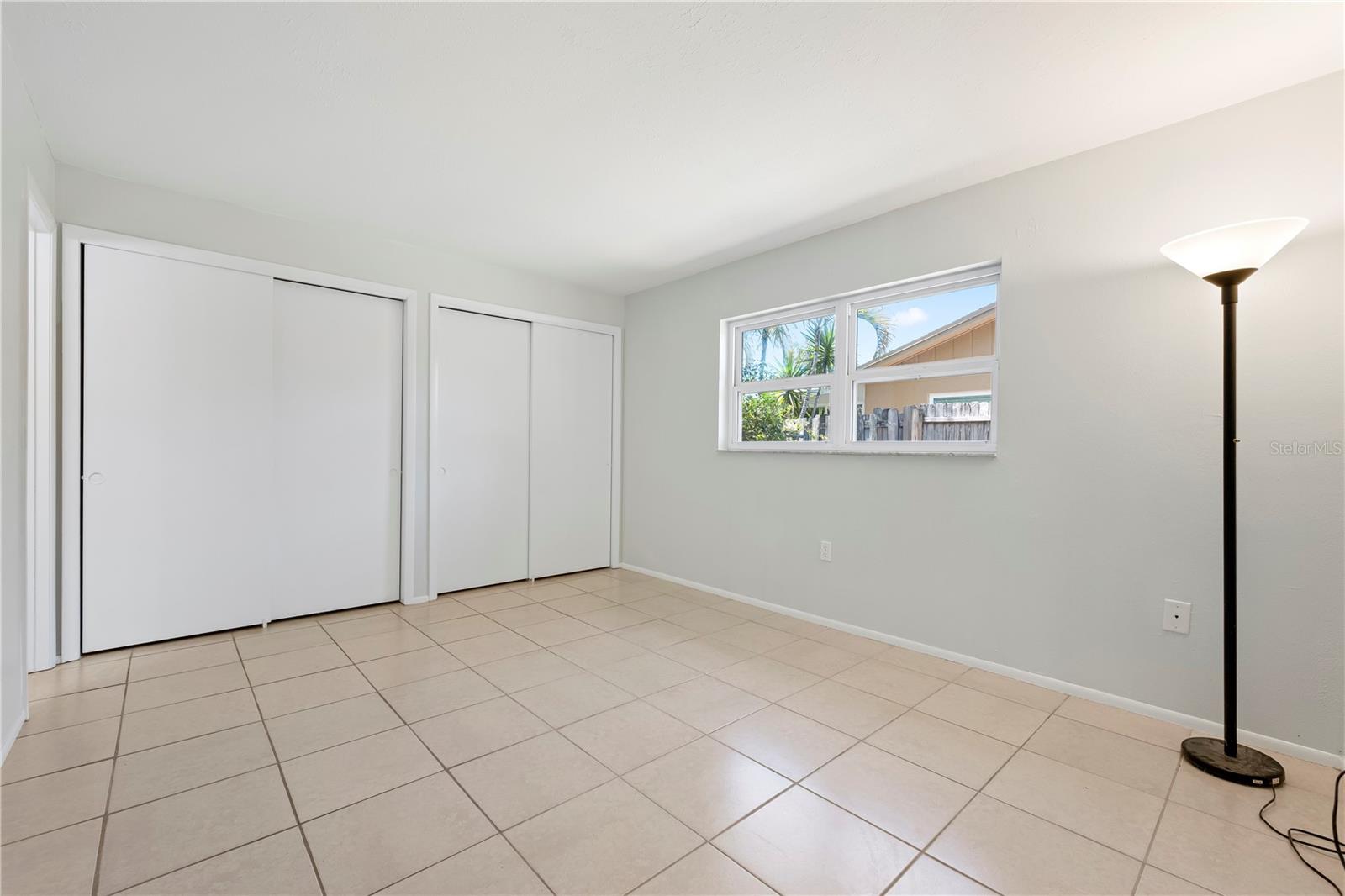 Listing Image #8