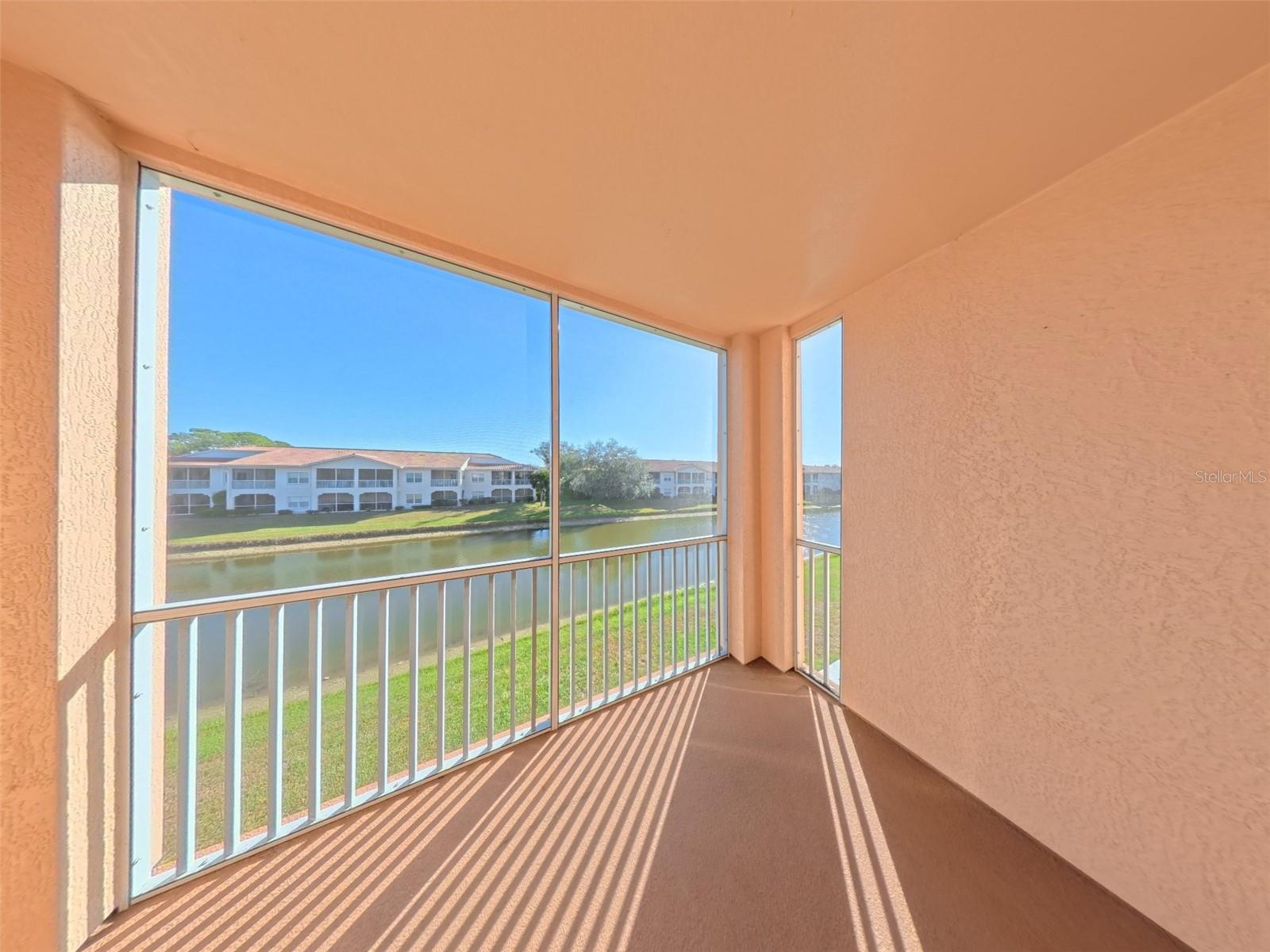 Listing Image #12
