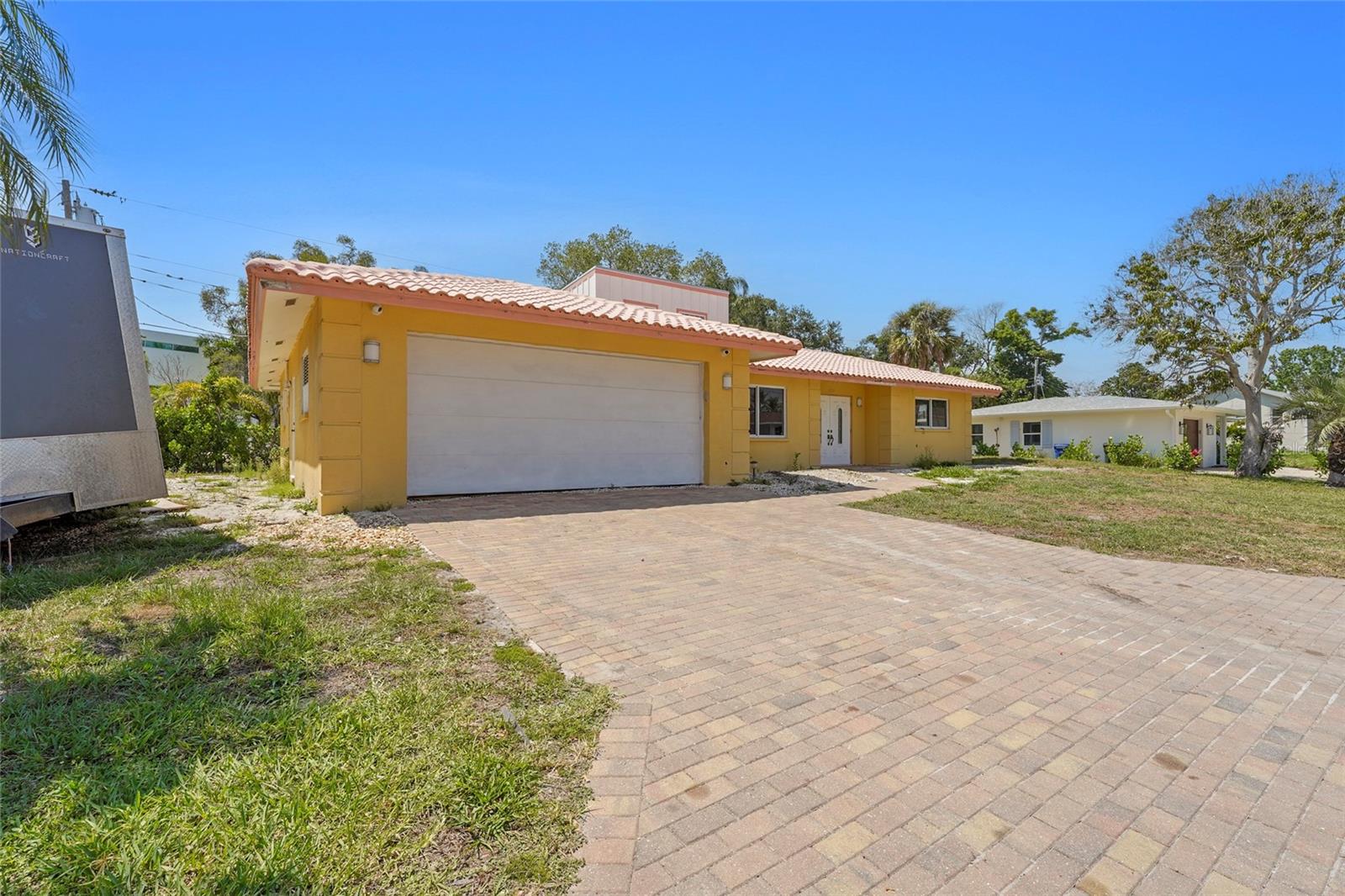 Listing Image #3