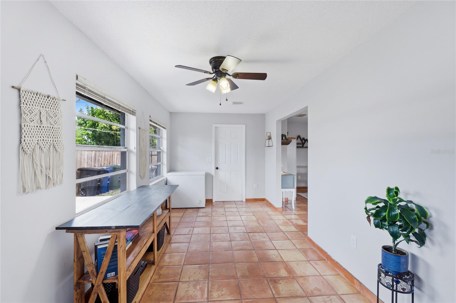 Listing Image #4