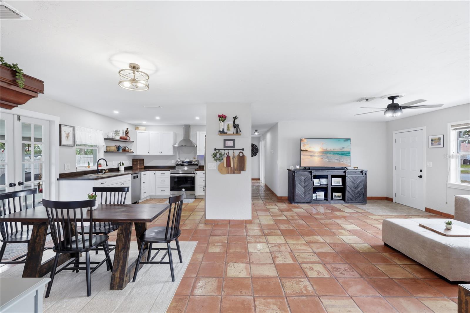 Listing Image #6