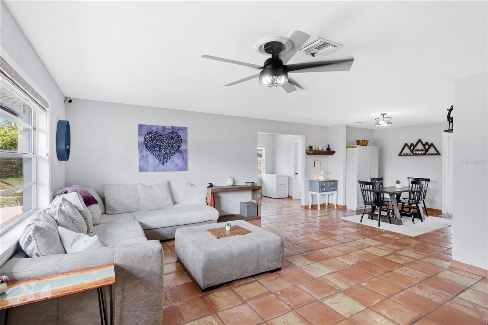 Listing Image #9