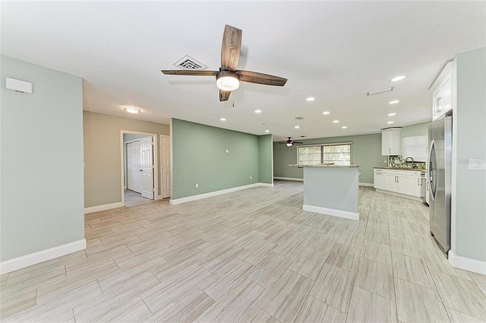 Listing Image #6