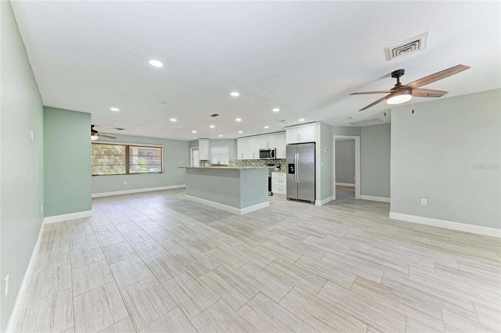 Listing Image #7