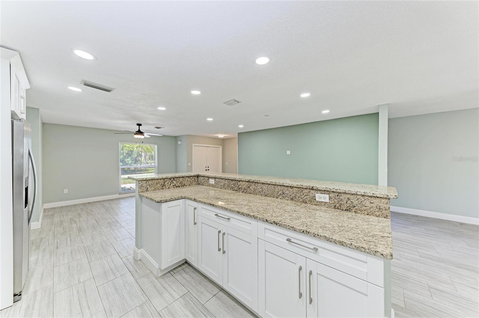 Listing Image #15