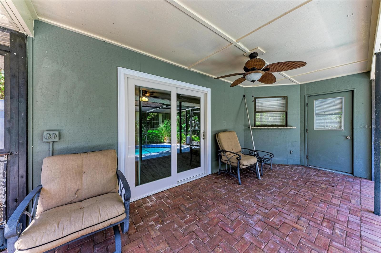 Listing Image #32
