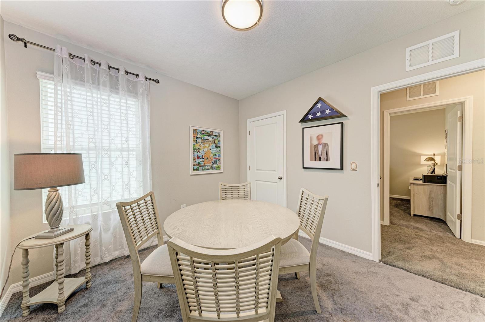 Listing Image #9