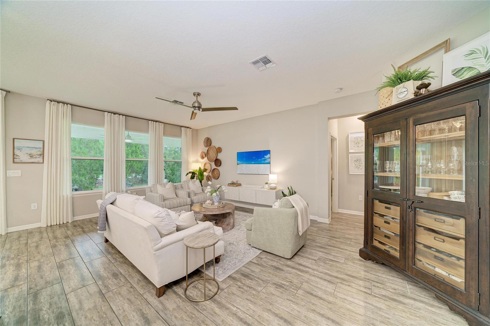 Listing Image #7