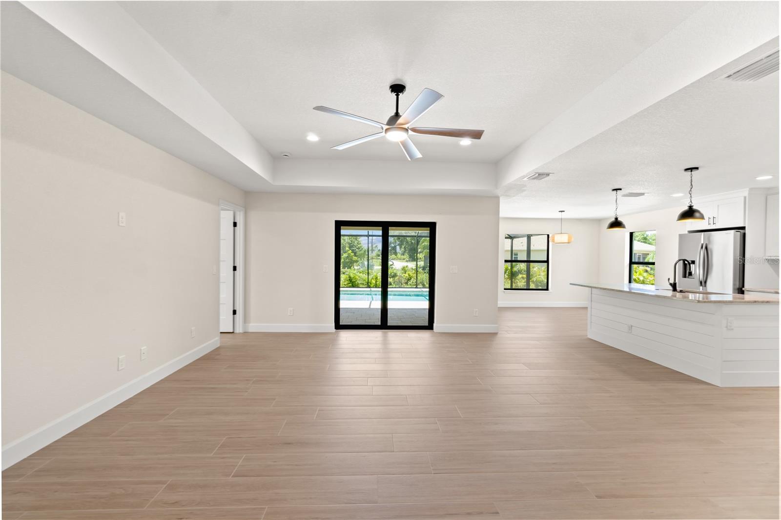 Listing Image #3