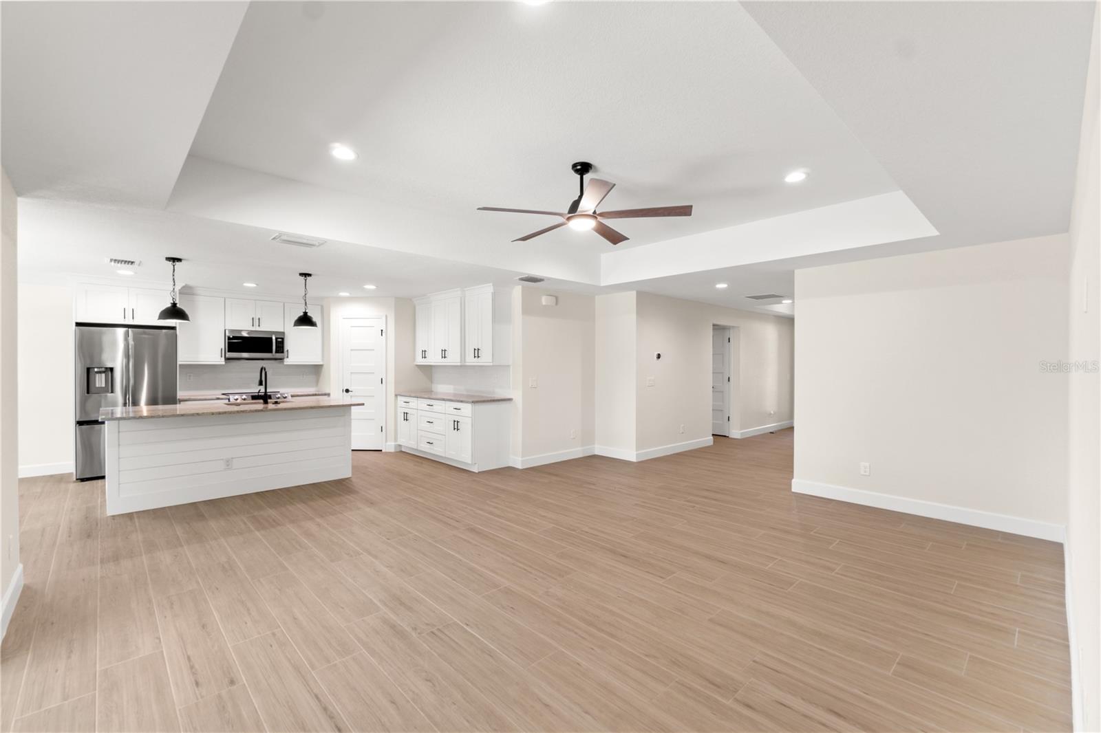 Listing Image #4