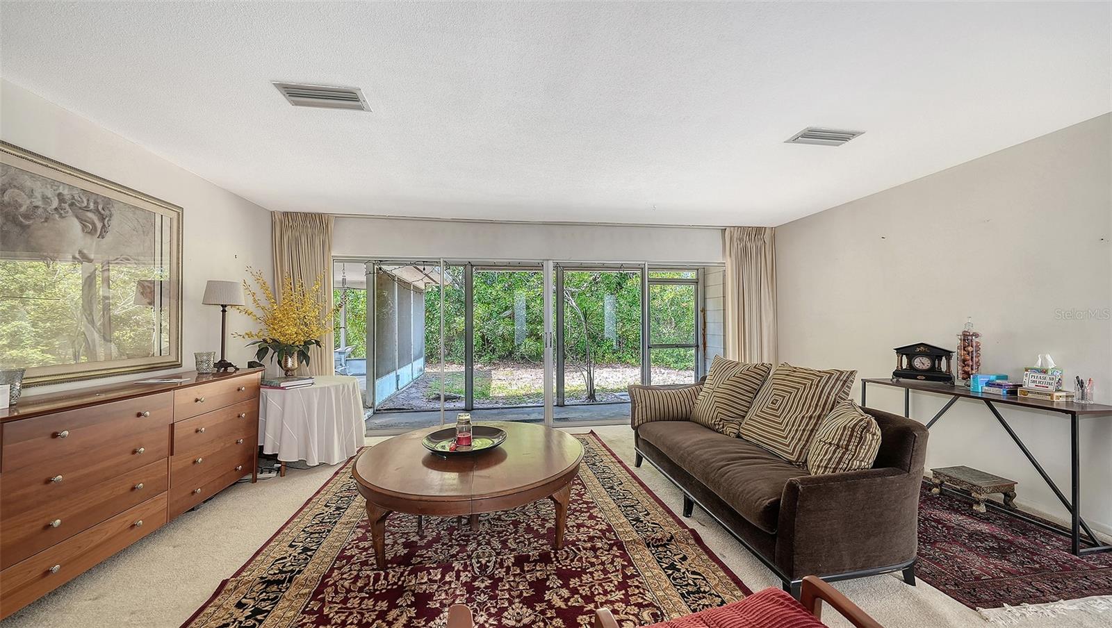 Listing Image #5