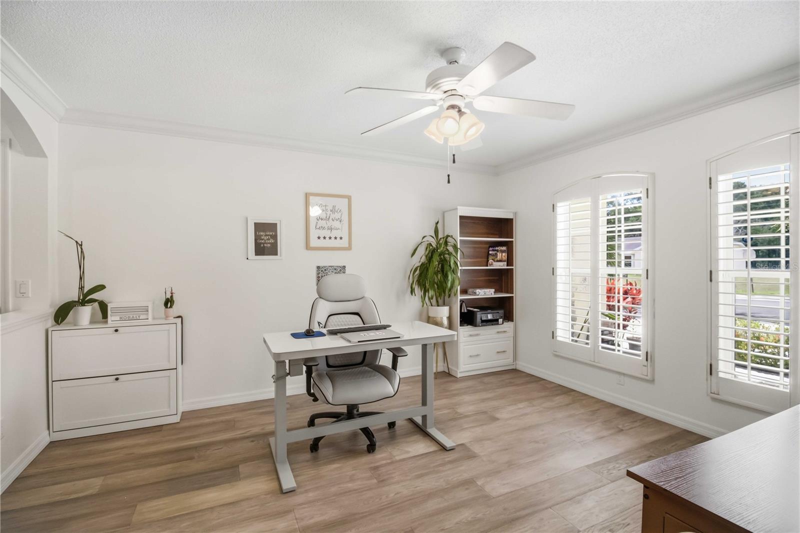 Listing Image #10