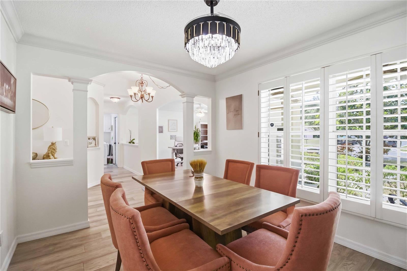 Listing Image #12