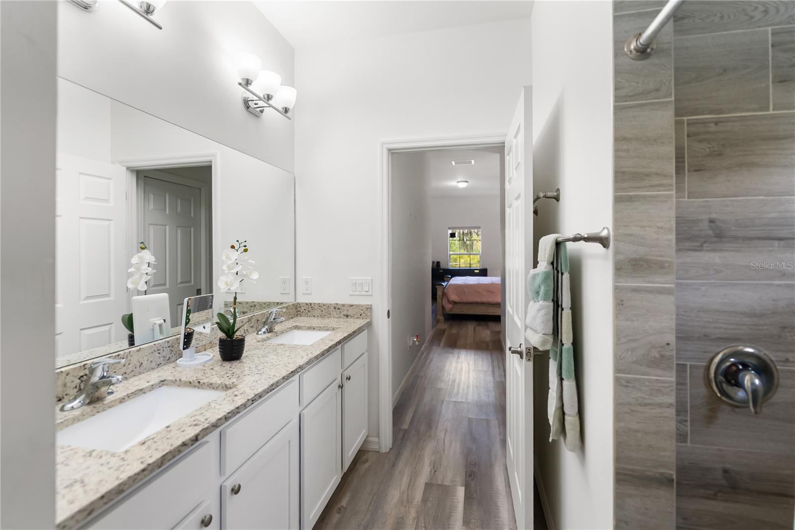 Listing Image #34