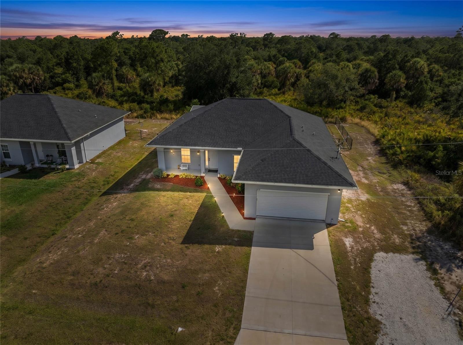 Listing Image #54