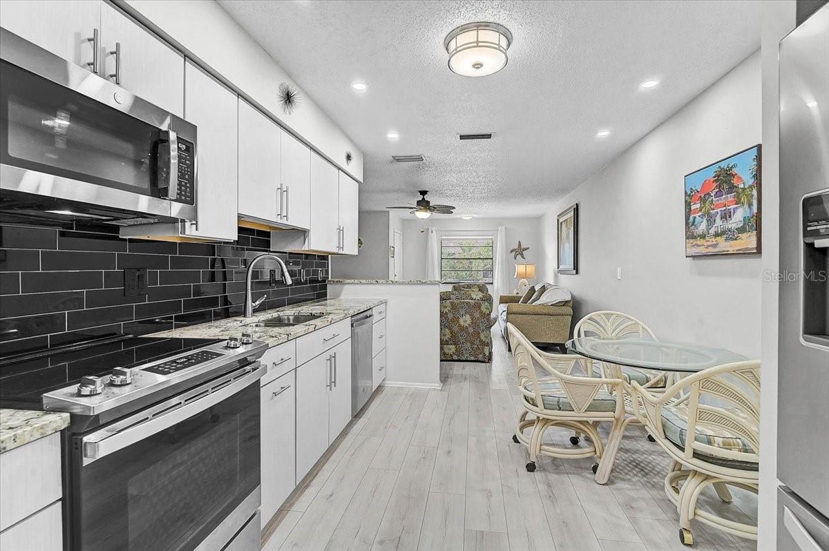 Listing Image #6