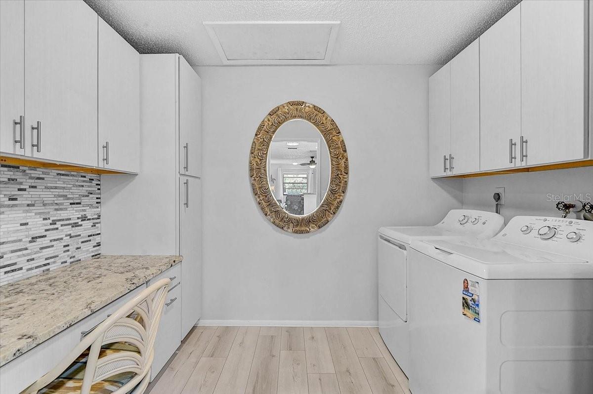 Listing Image #12