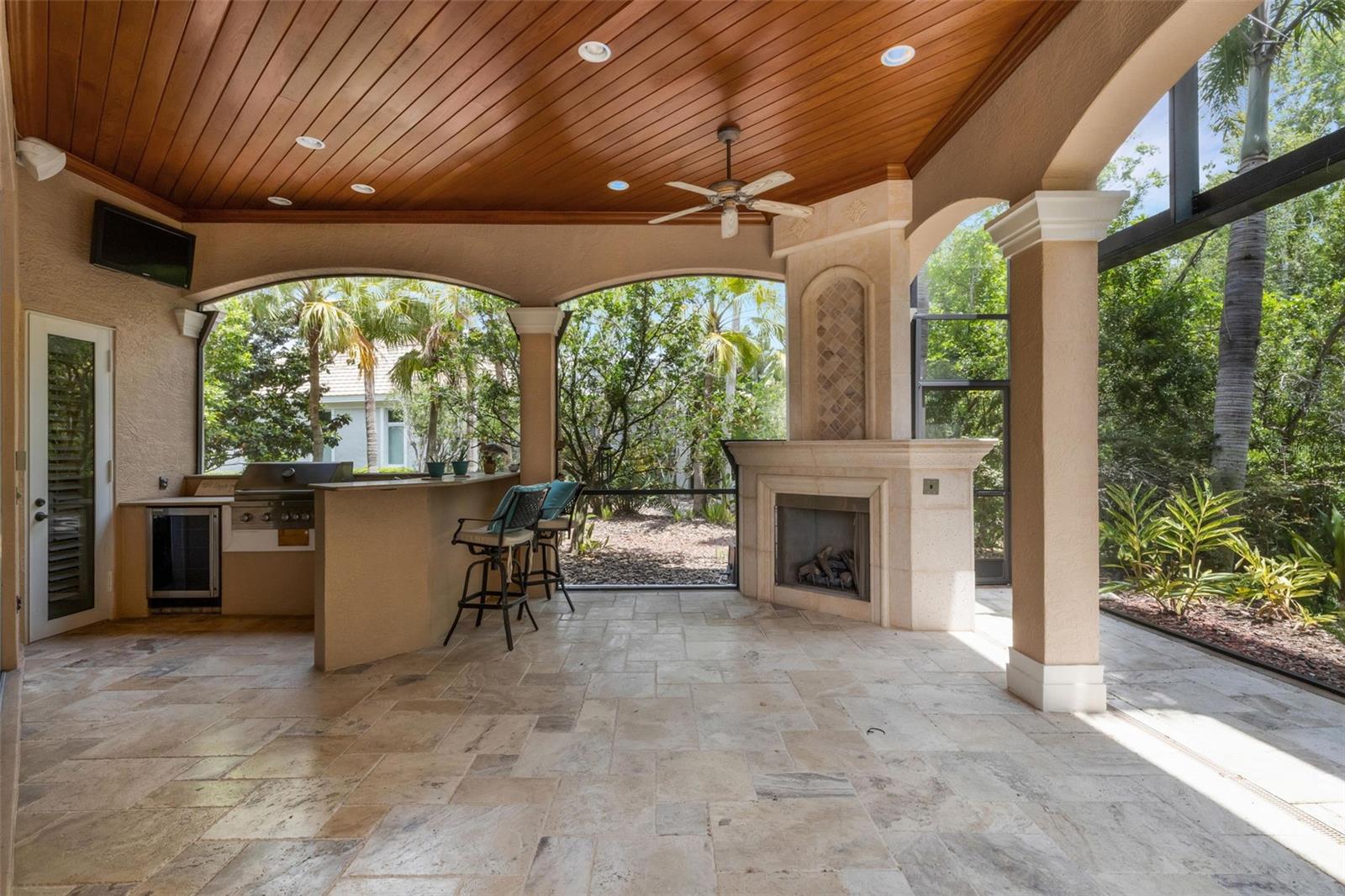 Listing Image #83