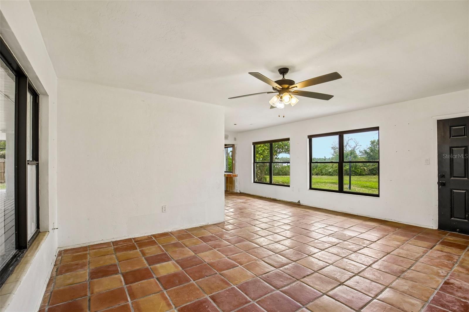 Listing Image #6
