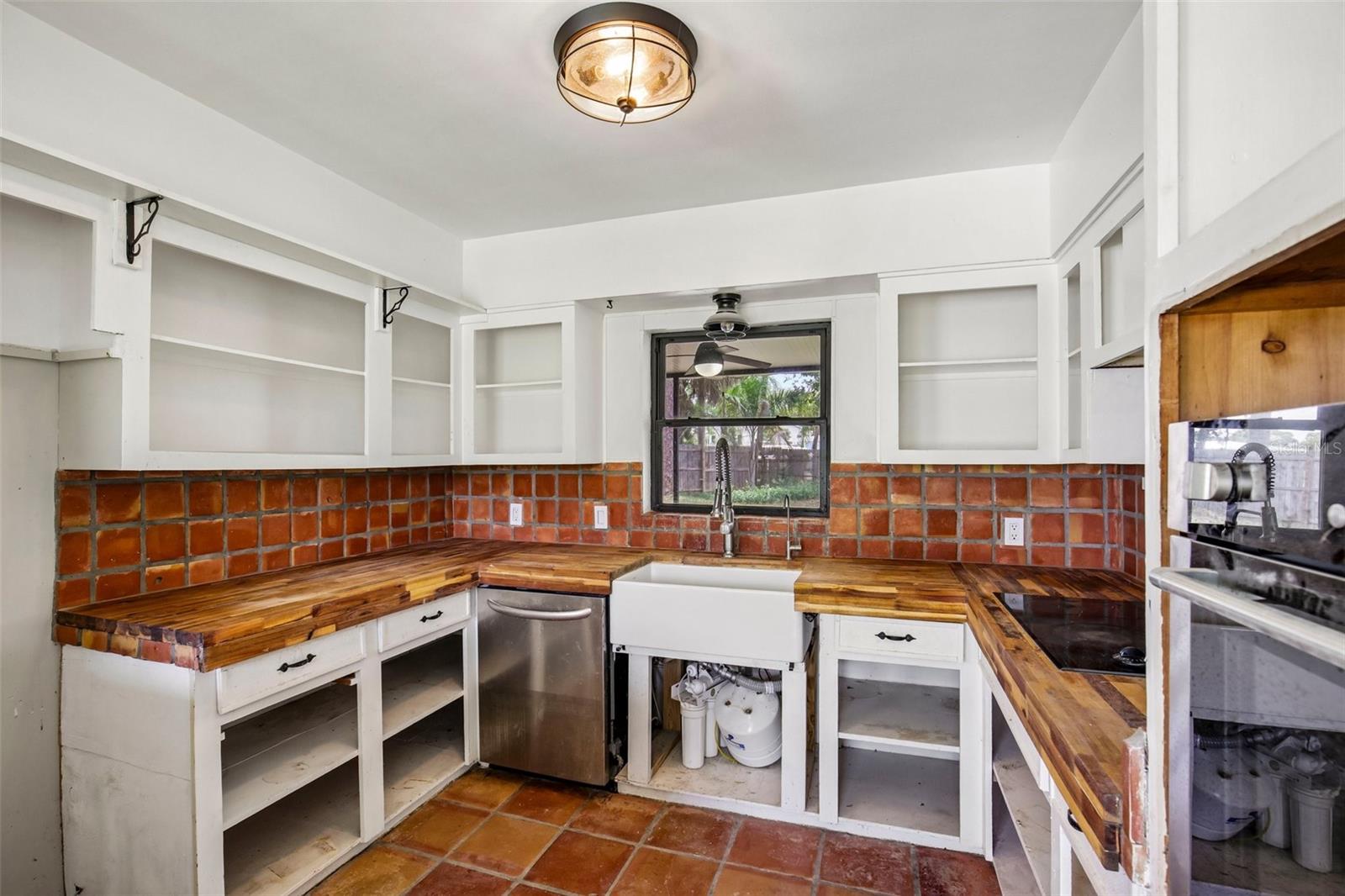 Listing Image #8