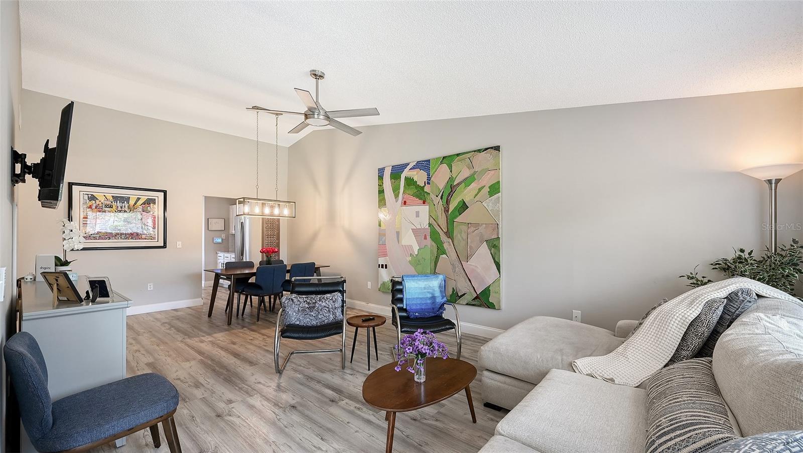 Listing Image #5