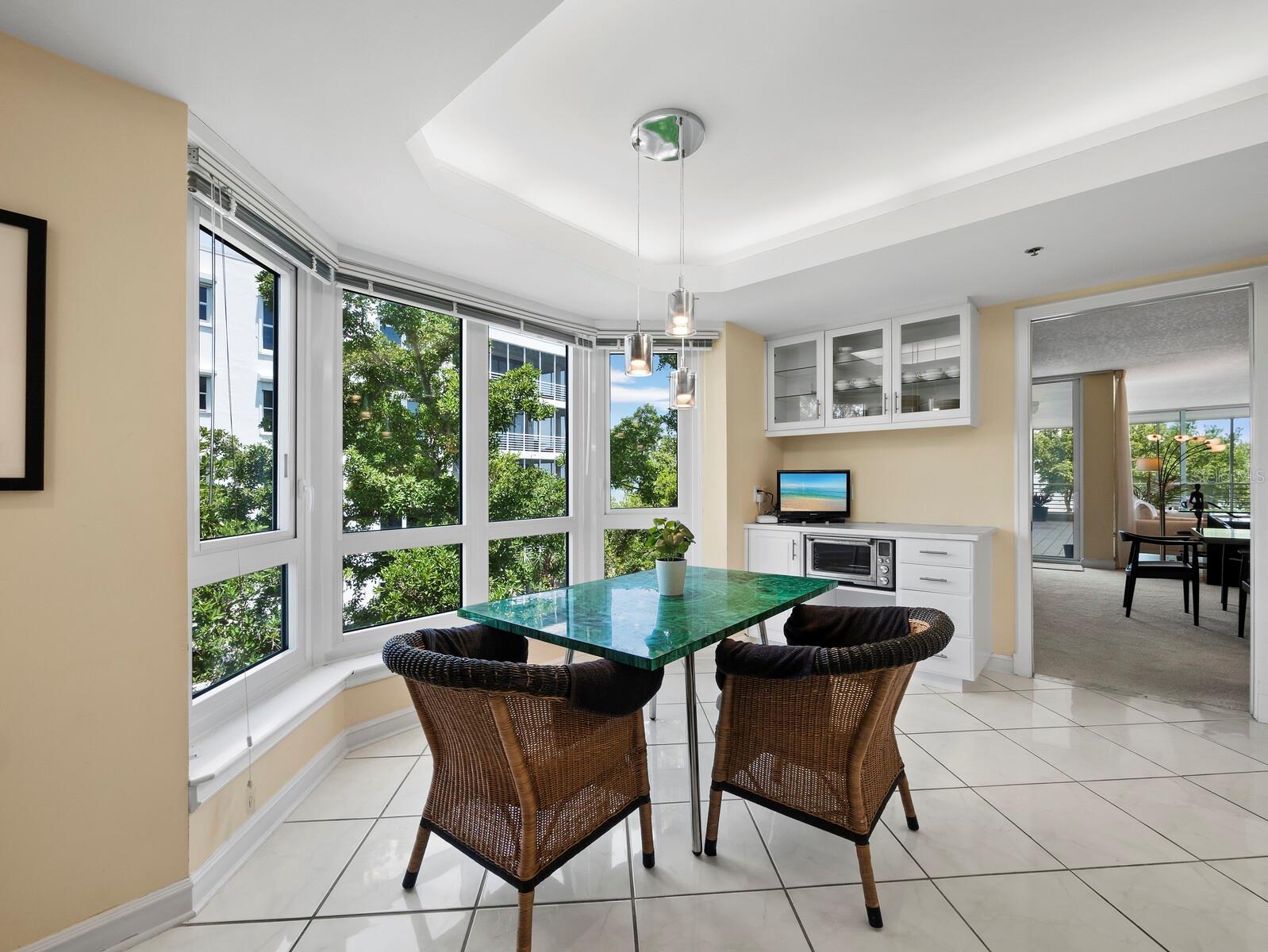 Listing Image #12