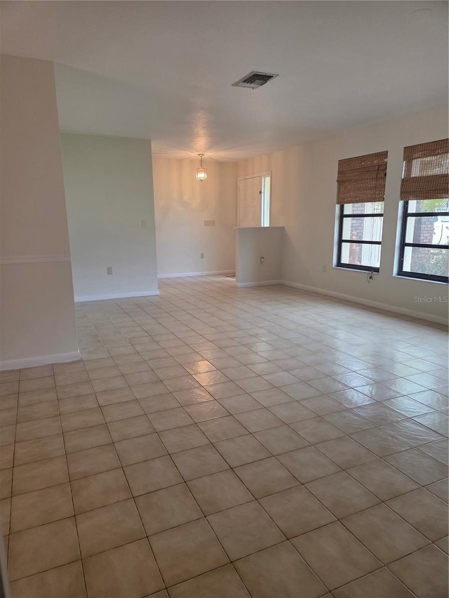 Listing Image #3
