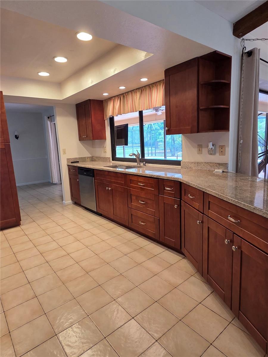 Listing Image #4