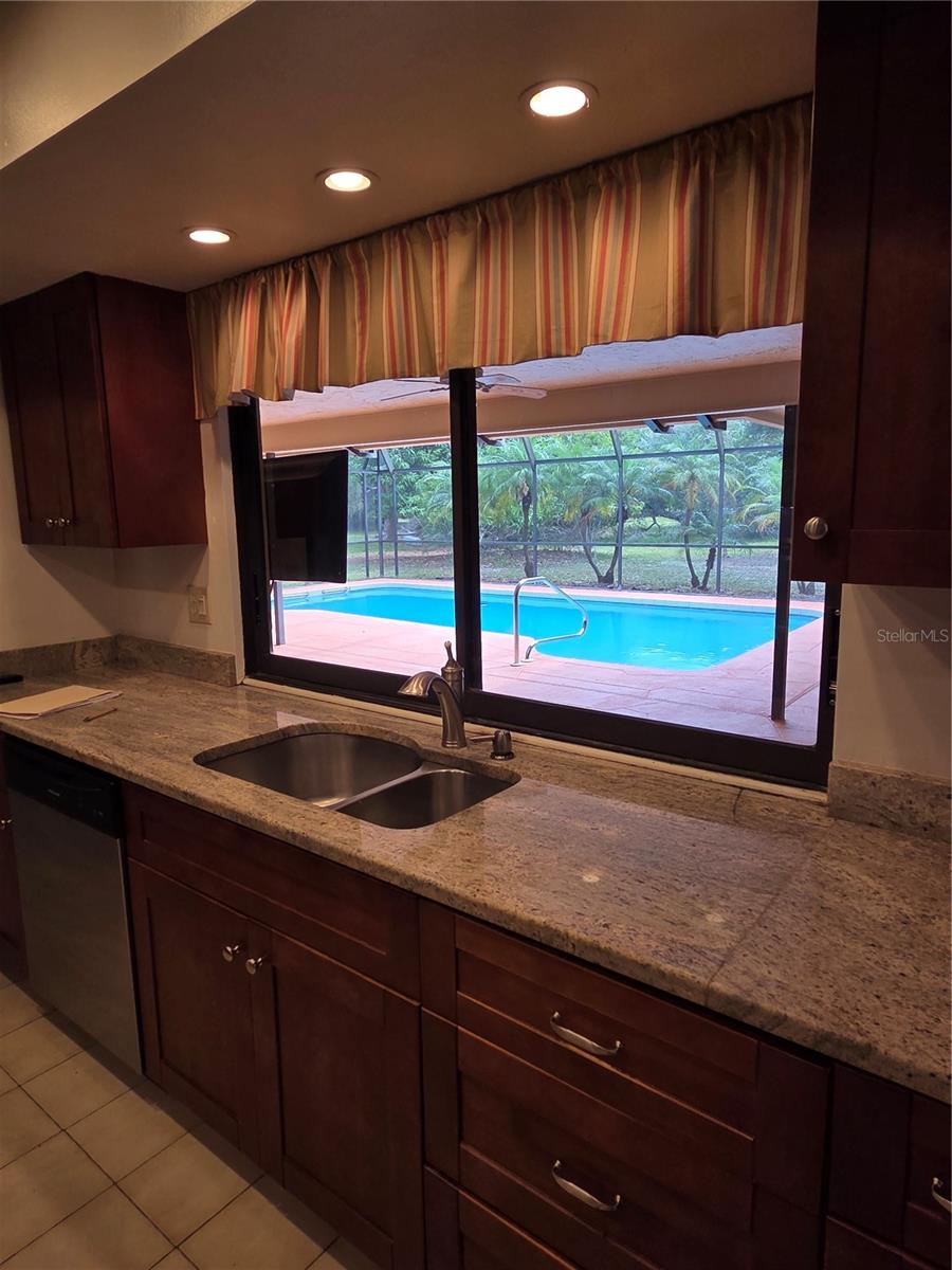 Listing Image #5