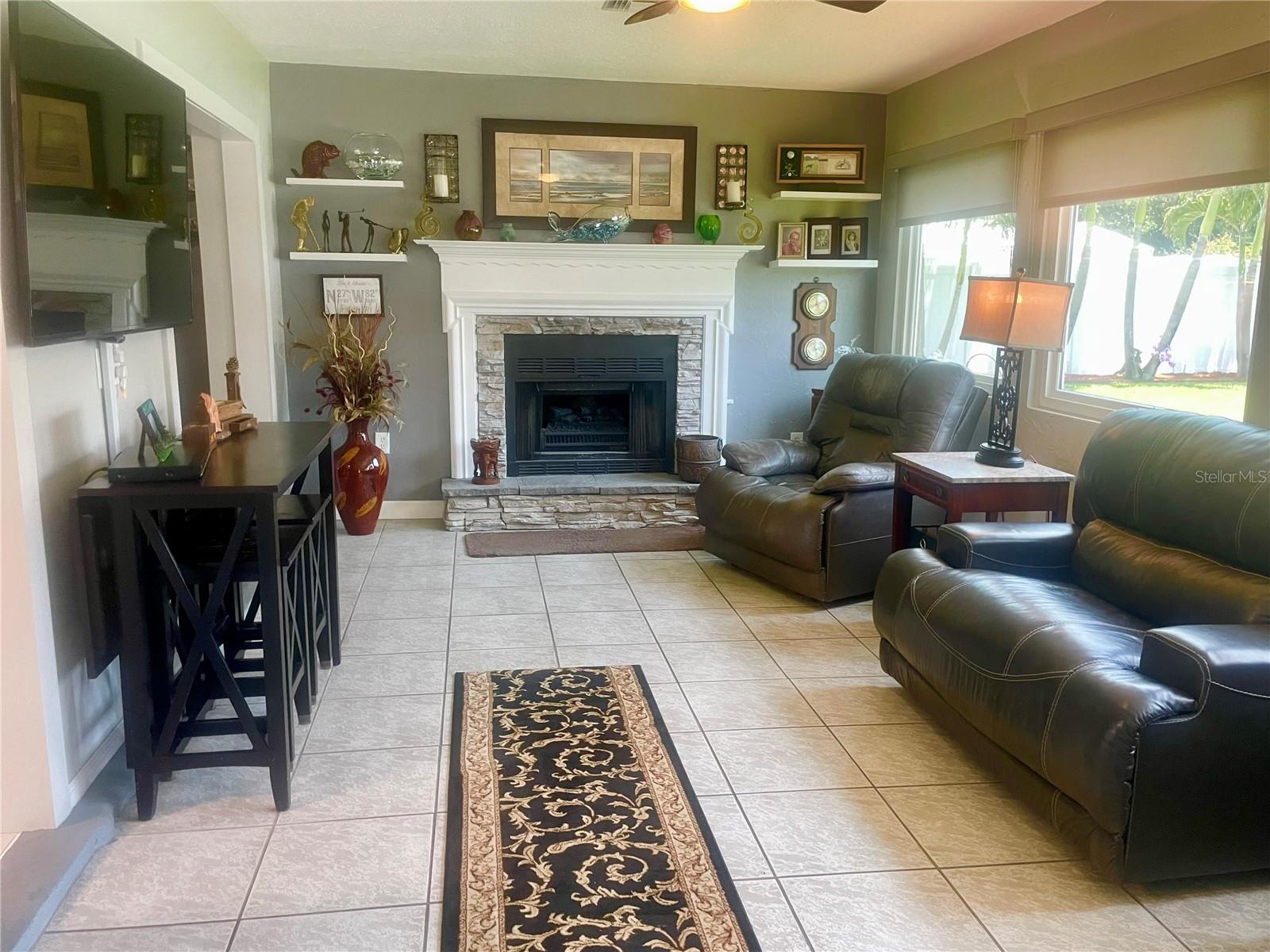 Listing Image #7