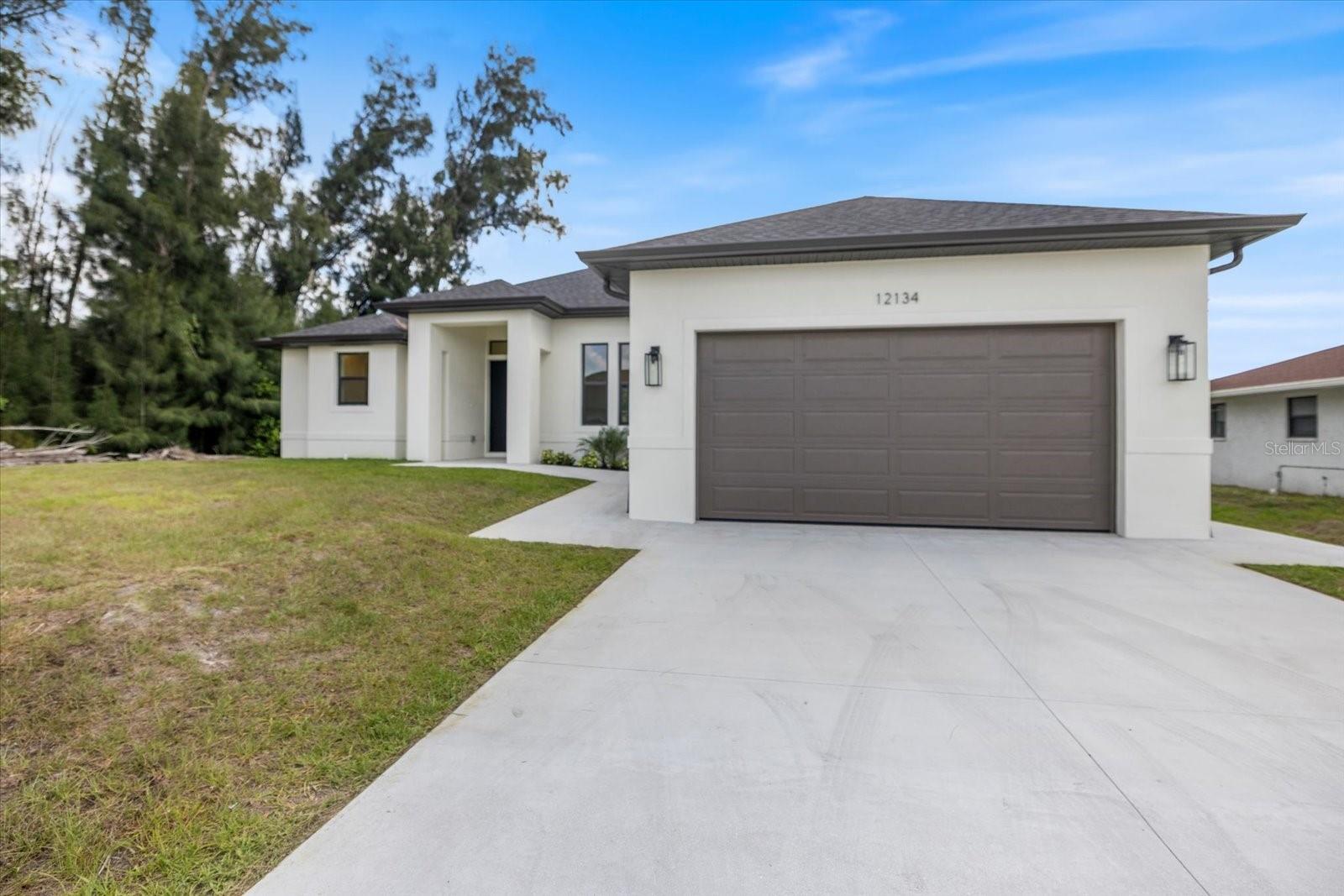 Listing Image #3