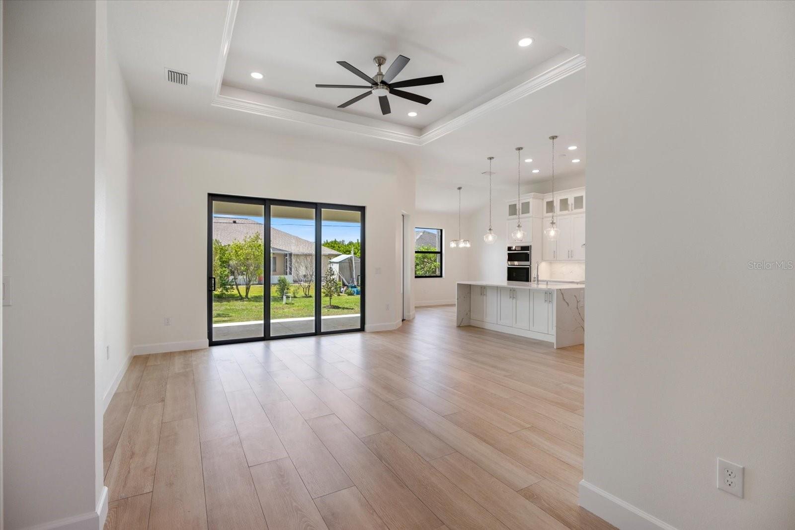 Listing Image #5