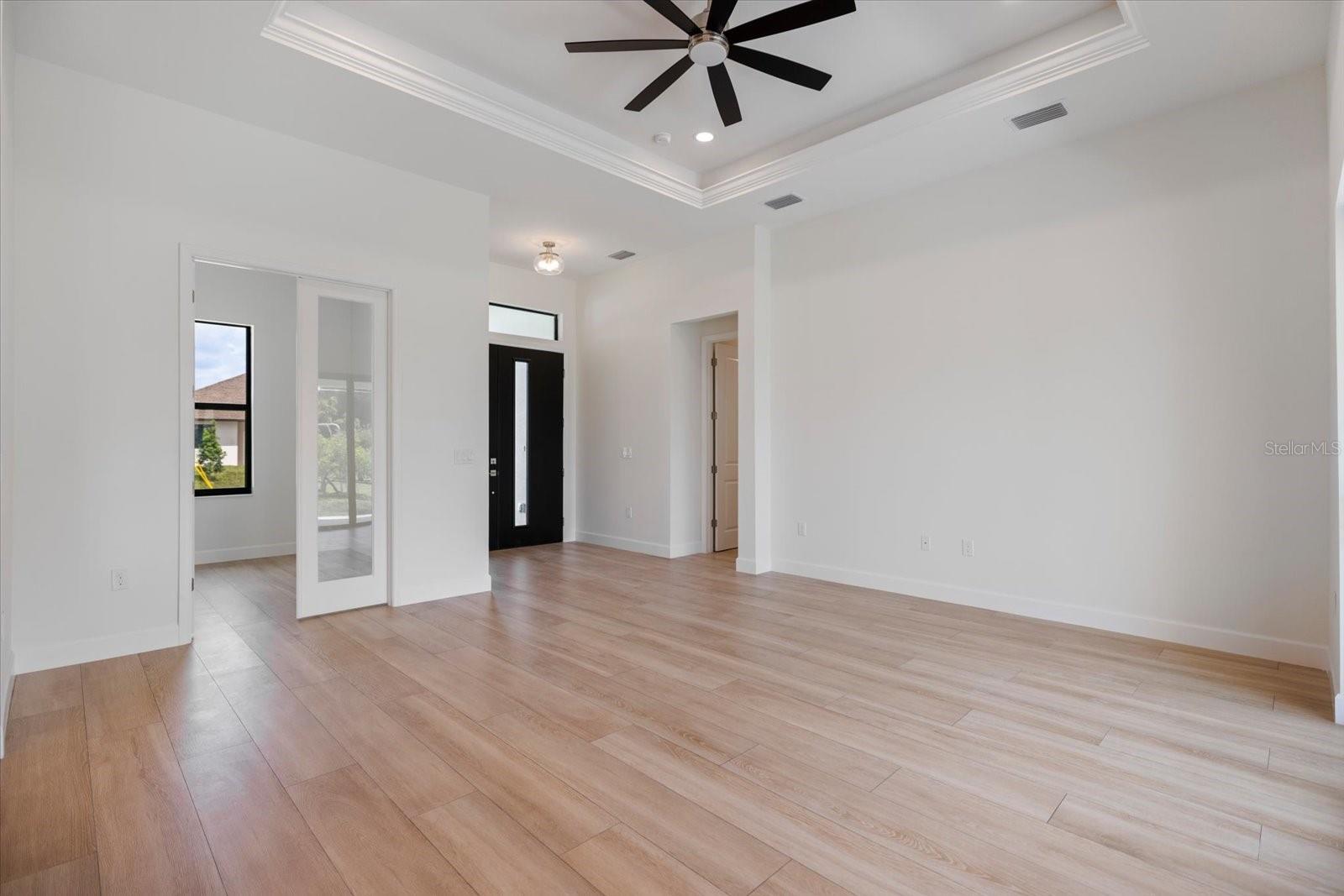 Listing Image #7