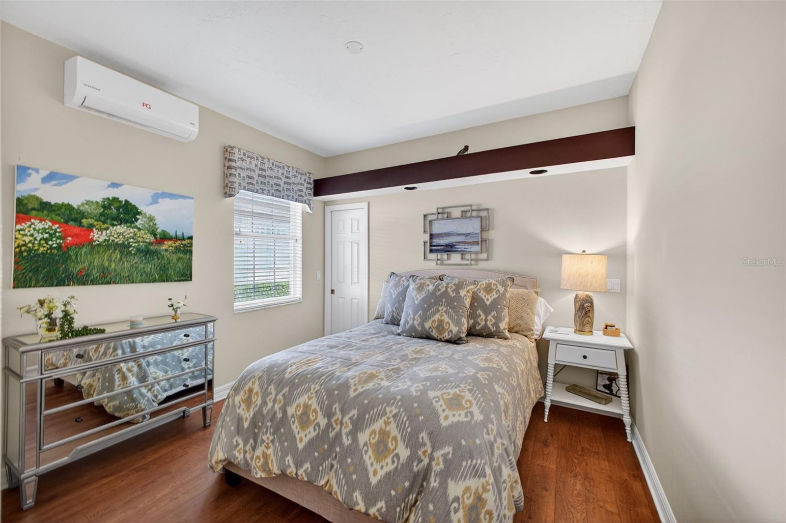 Listing Image #35