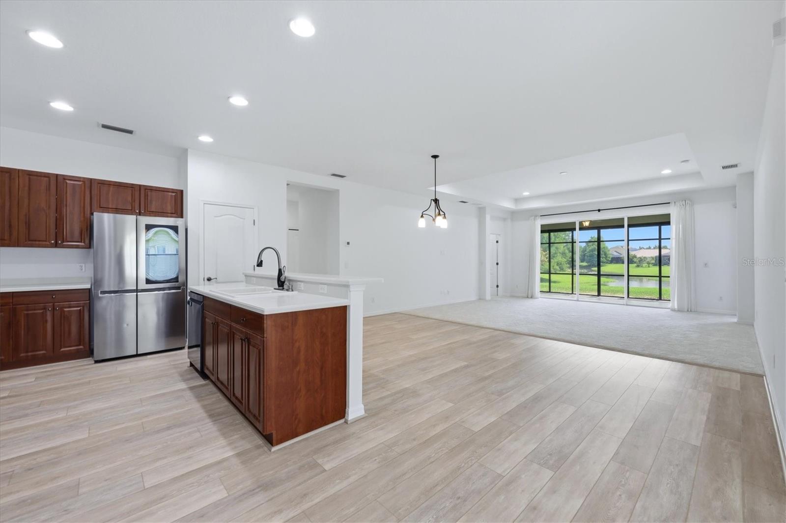 Listing Image #8