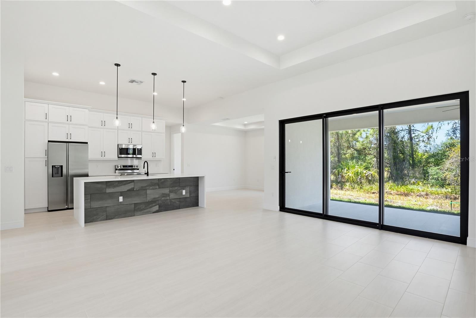 Listing Image #7