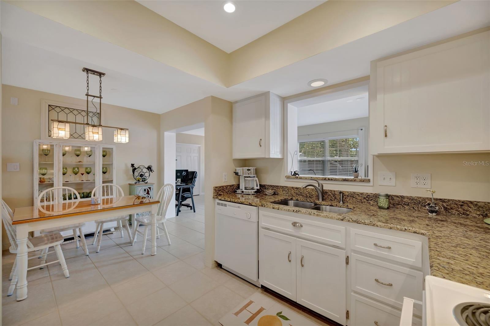Listing Image #3