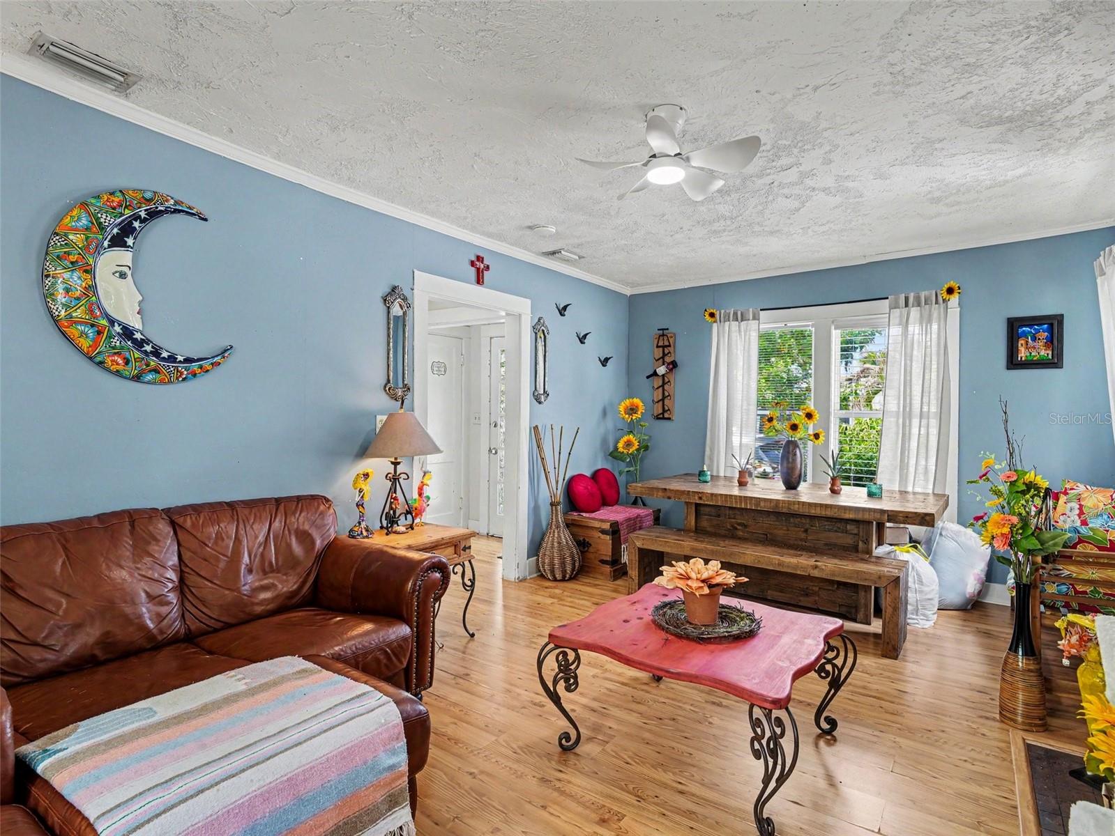 Listing Image #4