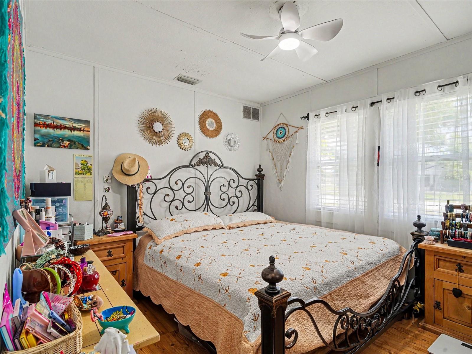 Listing Image #7