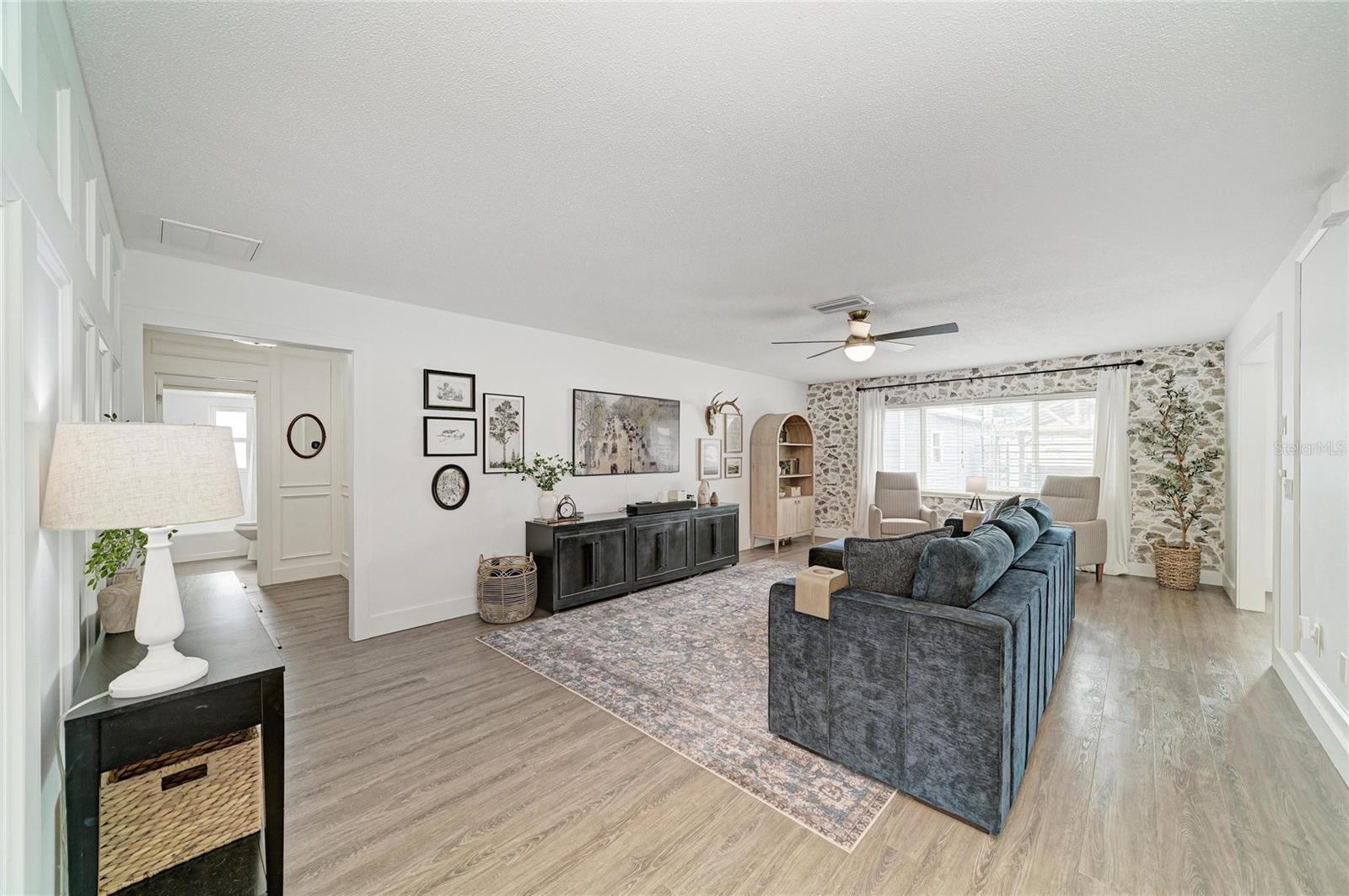 Listing Image #6