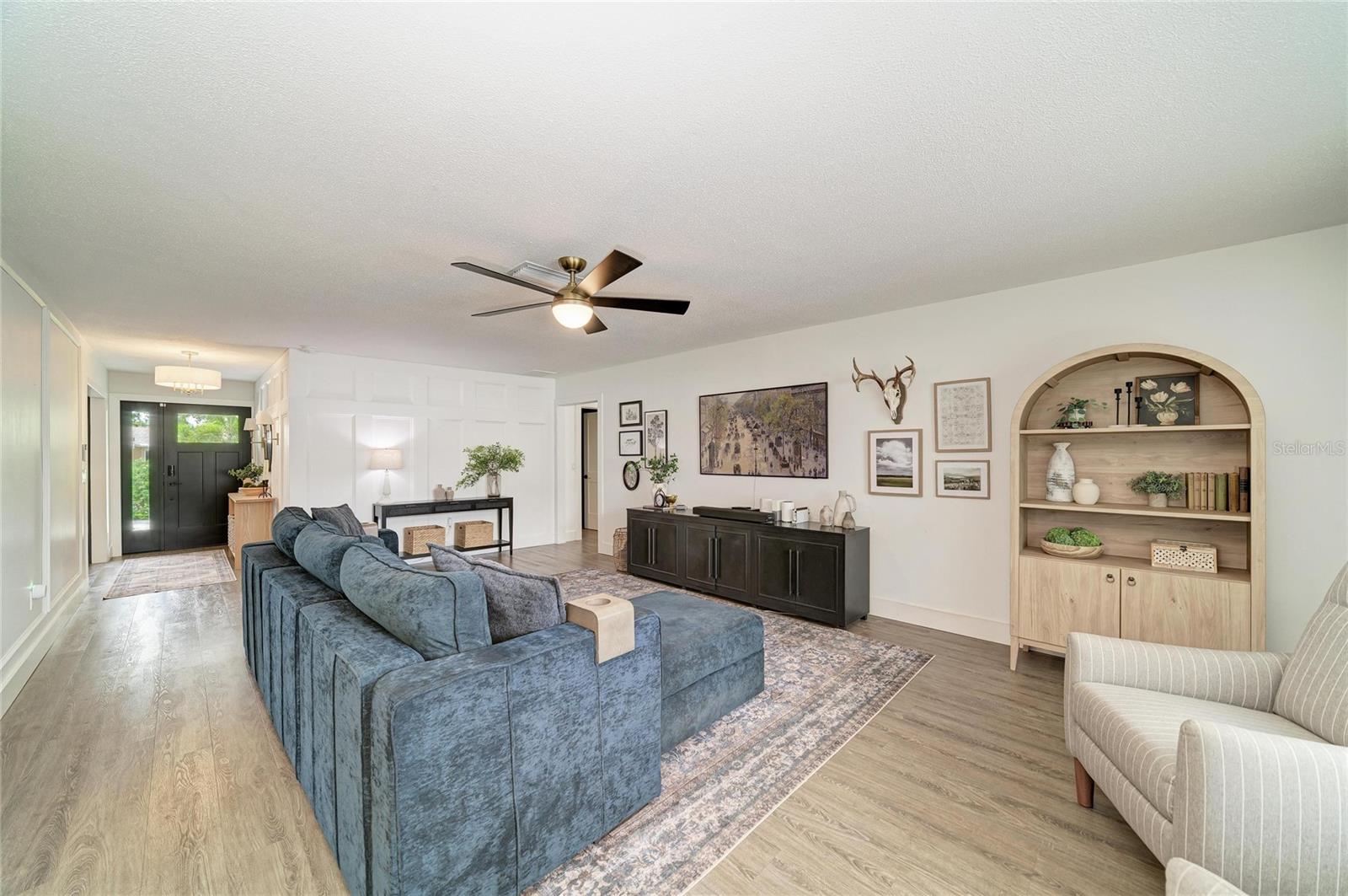 Listing Image #7