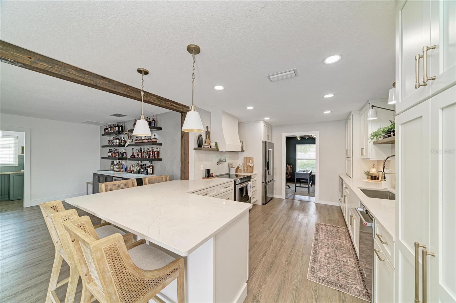 Listing Image #13