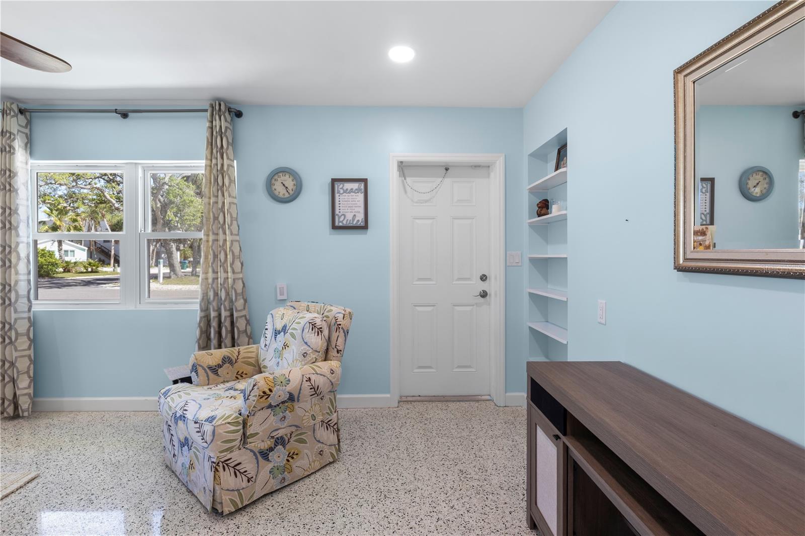 Listing Image #15