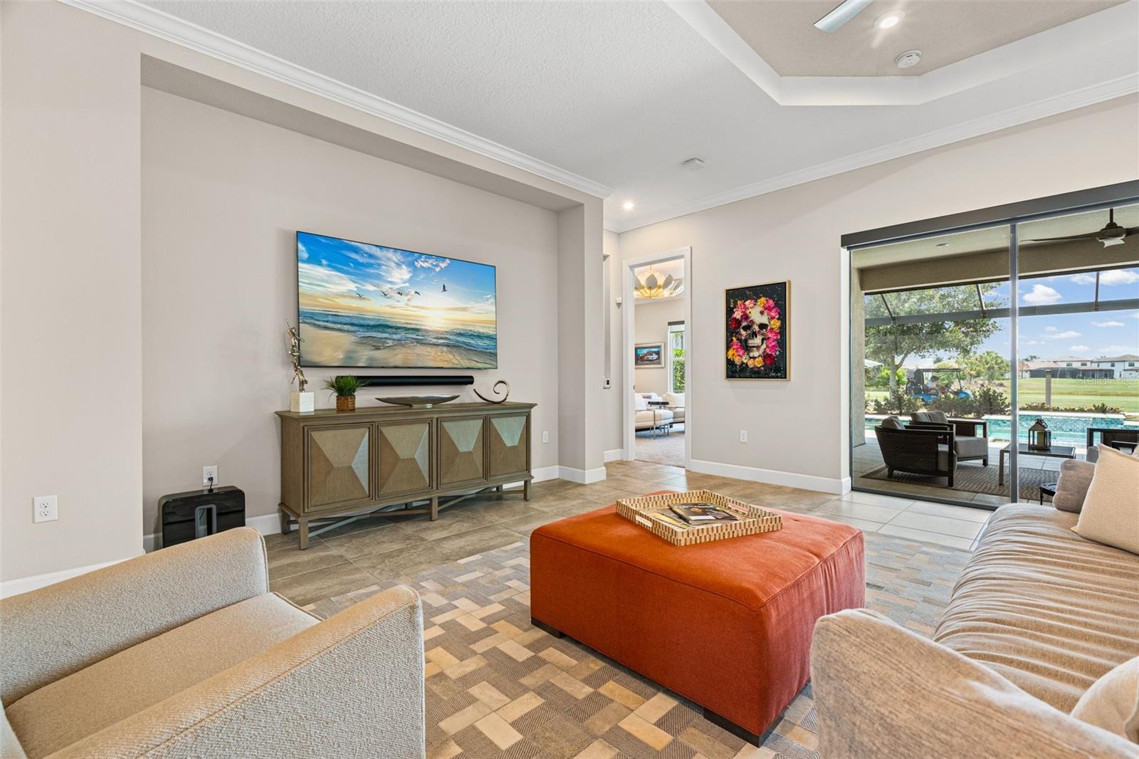 Listing Image #11
